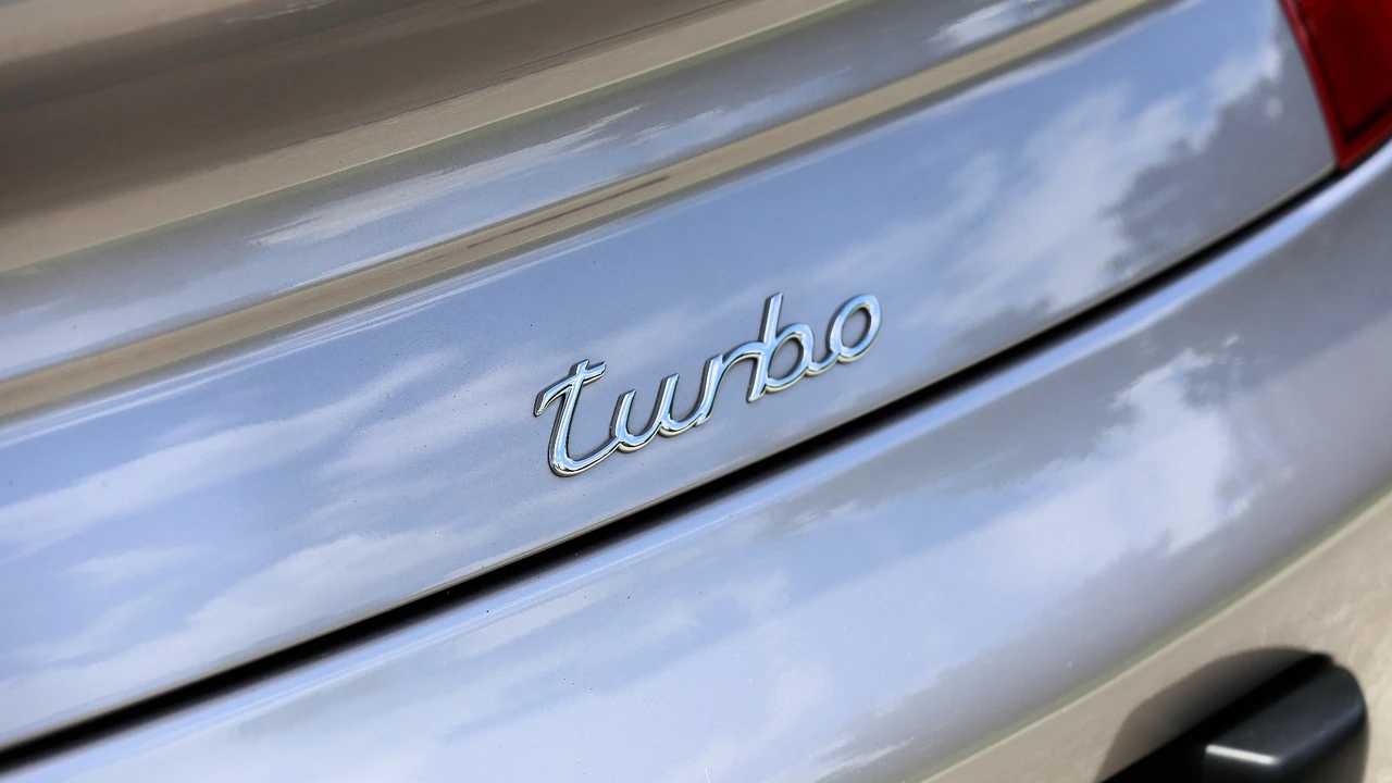2001 Porsche 996 Turbo - Image 22 of 31