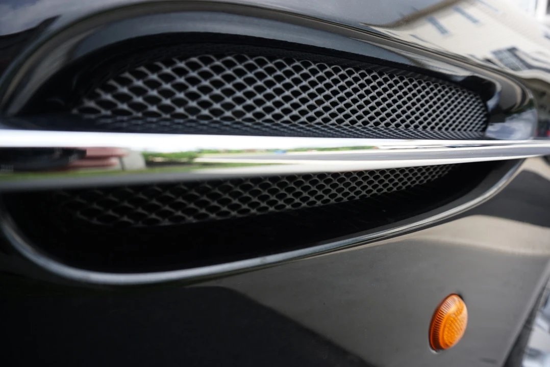 2005 Aston Martin Vanquish 1st Gen - Image 21 of 31