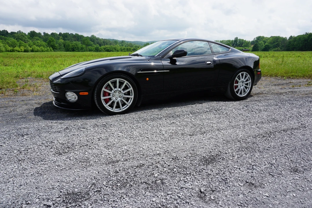 2005 Aston Martin Vanquish 1st Gen - Image 29 of 31