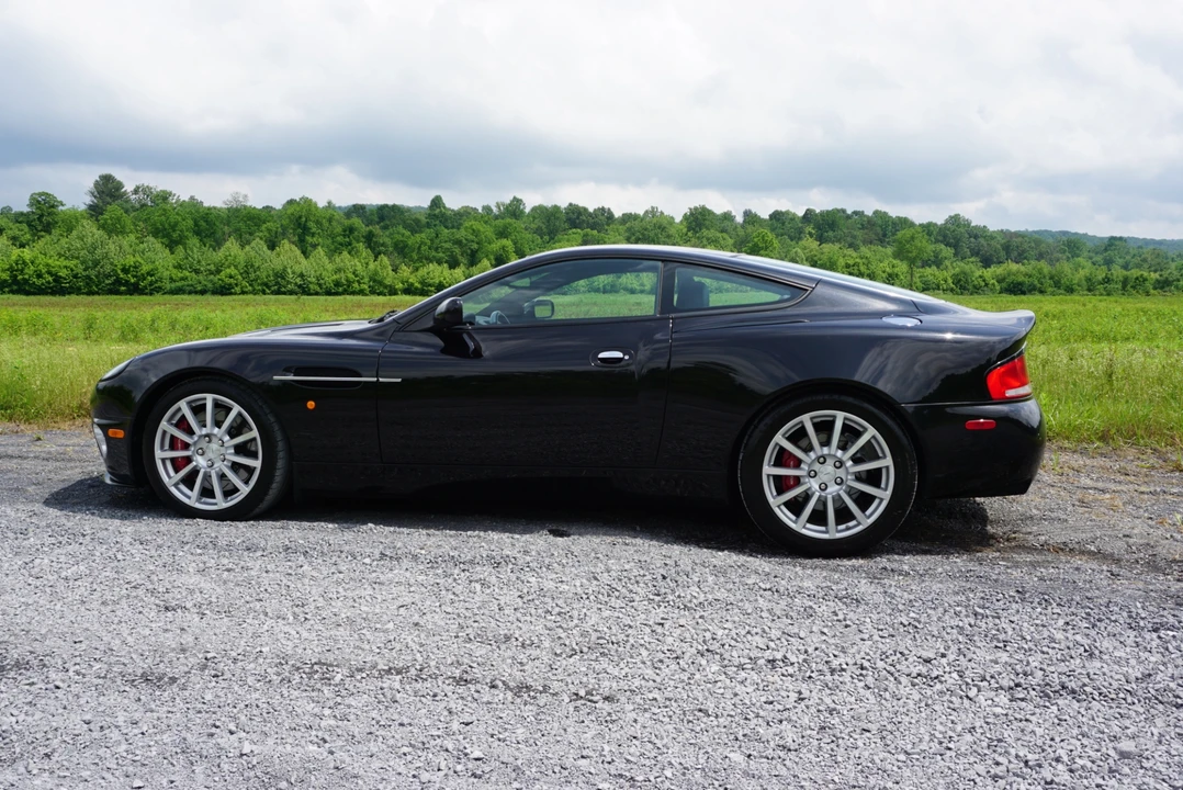 2005 Aston Martin Vanquish 1st Gen - Image 30 of 31