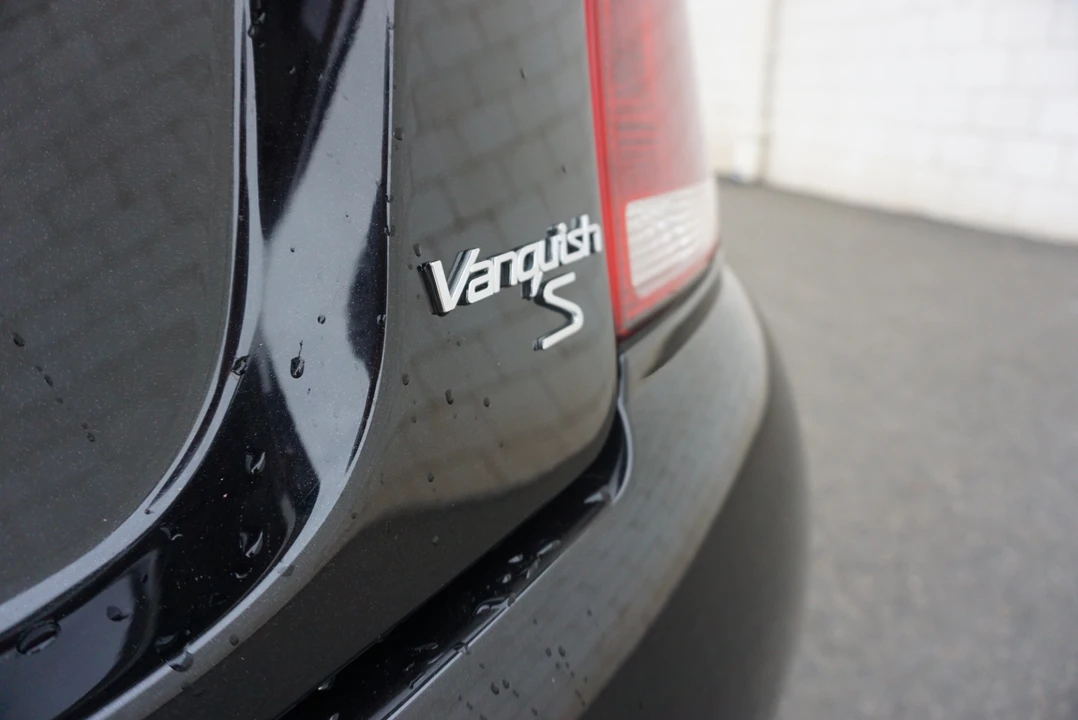 2005 Aston Martin Vanquish 1st Gen - Image 22 of 31