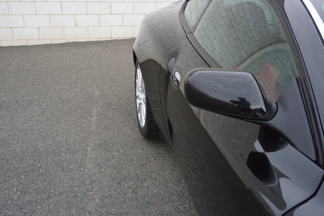 2005 Aston Martin Vanquish 1st Gen - Image 14 of 31