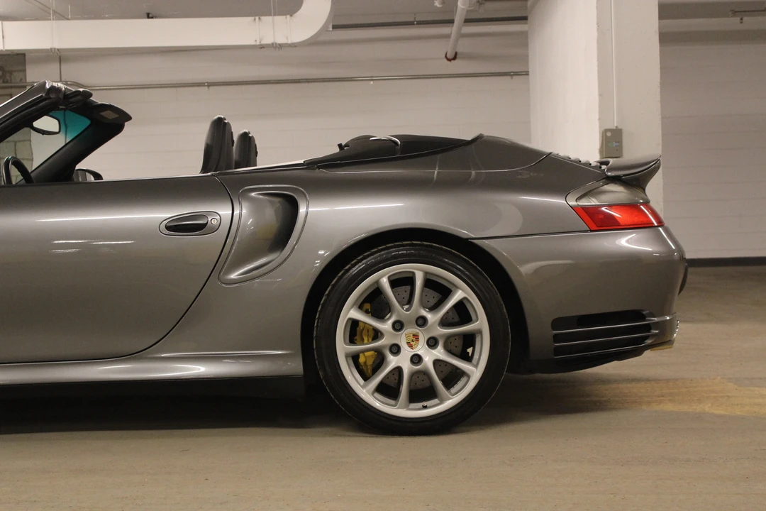 2005 Porsche 996 Turbo - Image 23 of 31
