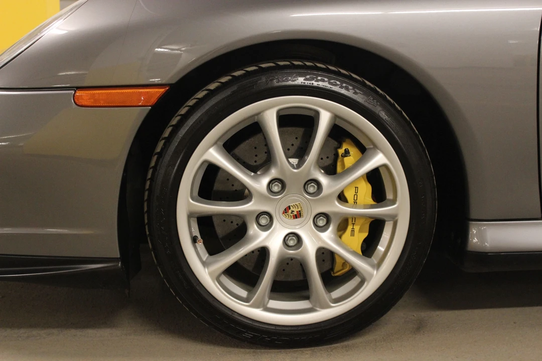 2005 Porsche 996 Turbo - Image 26 of 31