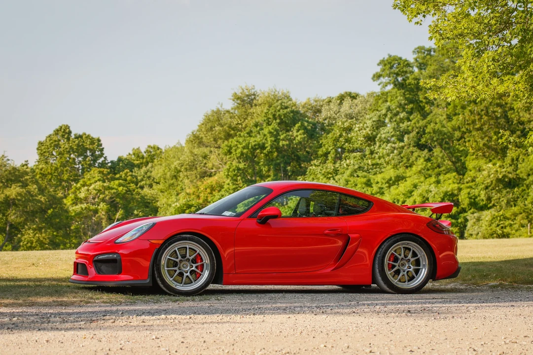 2016 Porsche 981 Cayman GT4 - Image 6 of 6