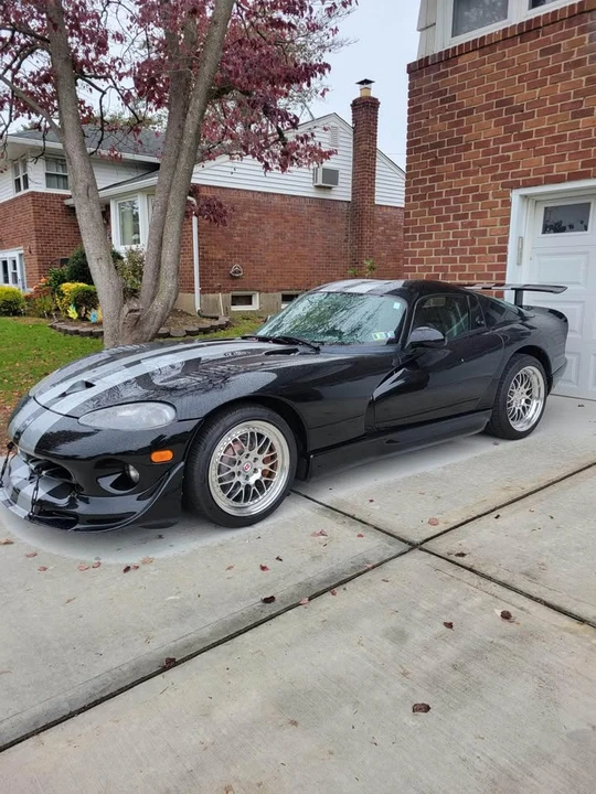 2000 Dodge Viper 2nd Gen - Image 2 of 6