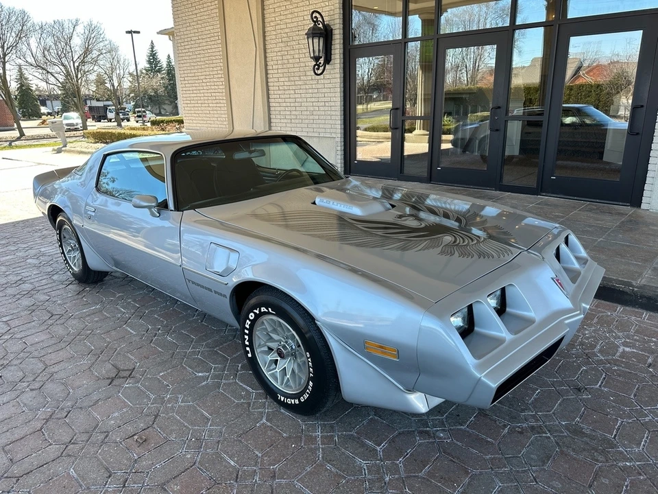 1981 Pontiac Firebird Trans Am 2nd Gen - Image 7 of 31
