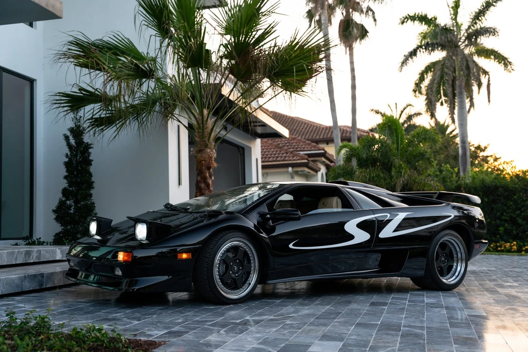 1998 Lamborghini Diablo SV - Image 13 of 31