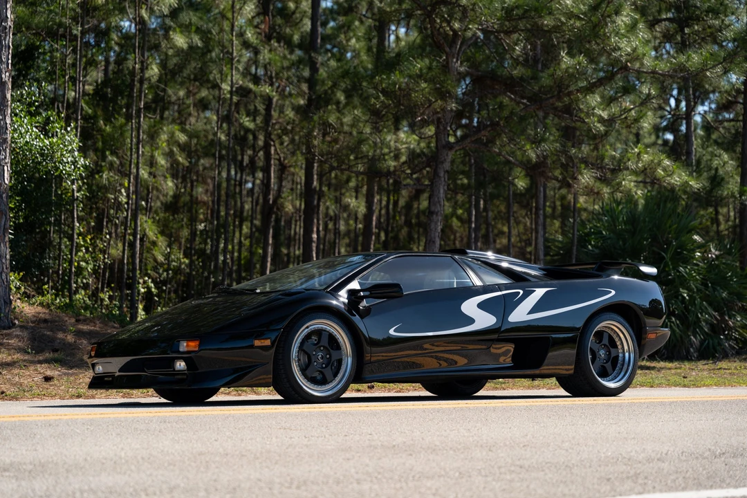 1998 Lamborghini Diablo SV - Image 2 of 31