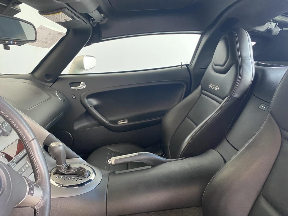 2009 Pontiac Solstice GXP - Image 28 of 31
