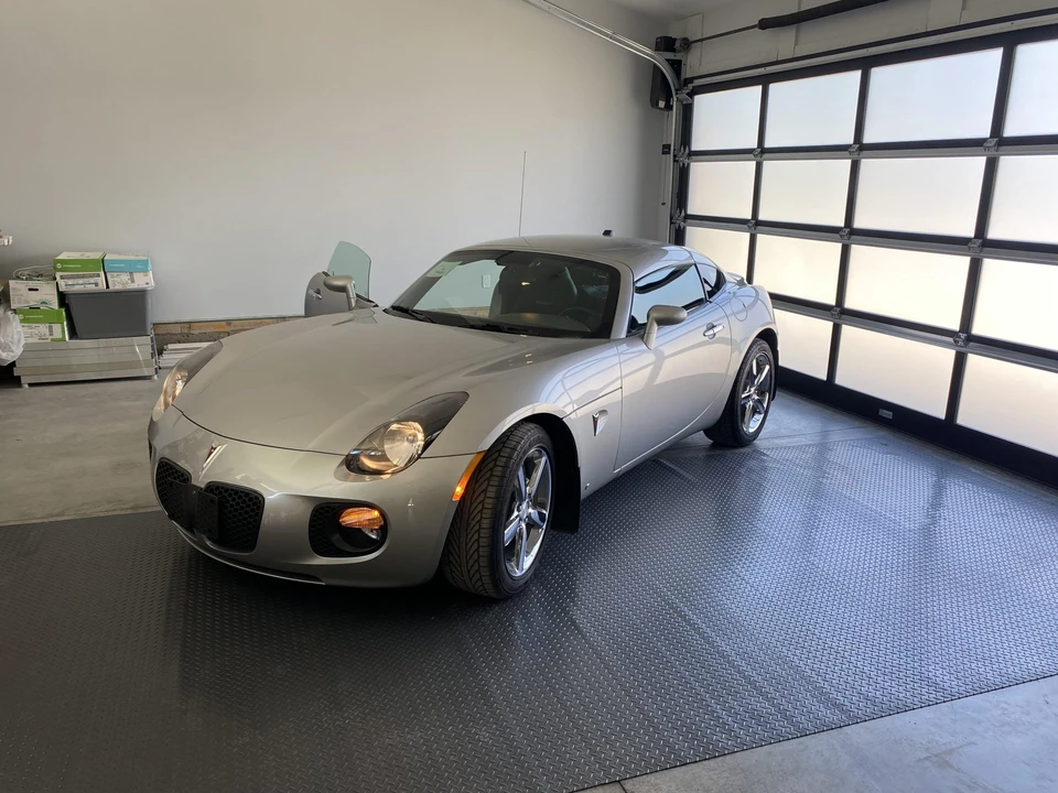 2009 Pontiac Solstice GXP - Image 3 of 31