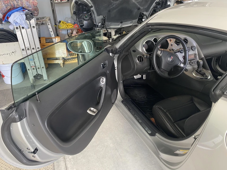 2009 Pontiac Solstice GXP - Image 30 of 31