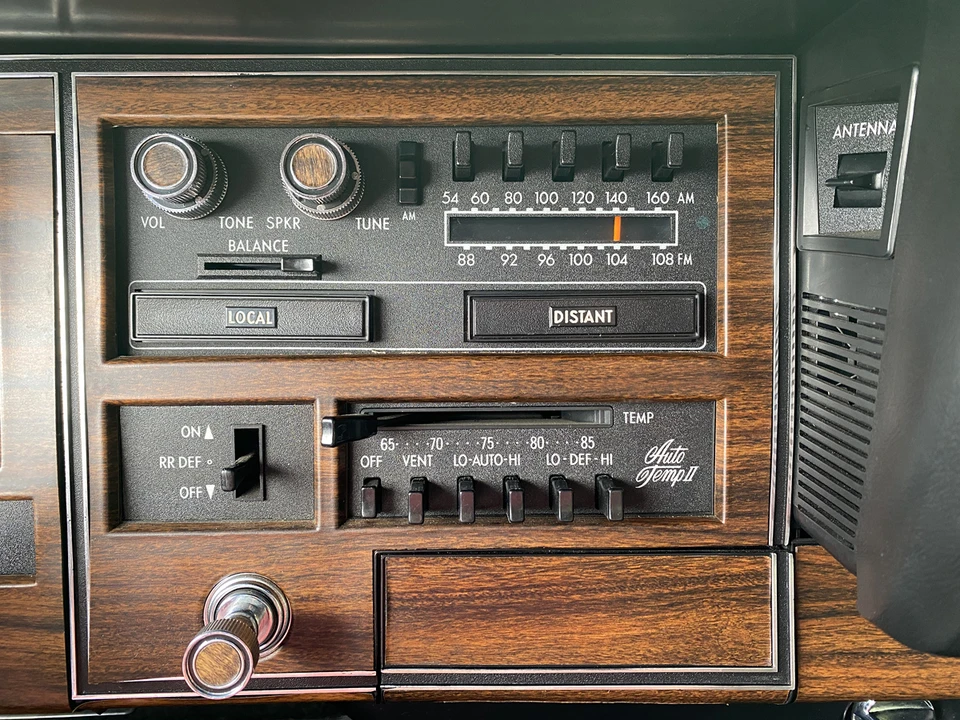 1975 Chrysler Imperial 3rd Gen - Image 25 of 31