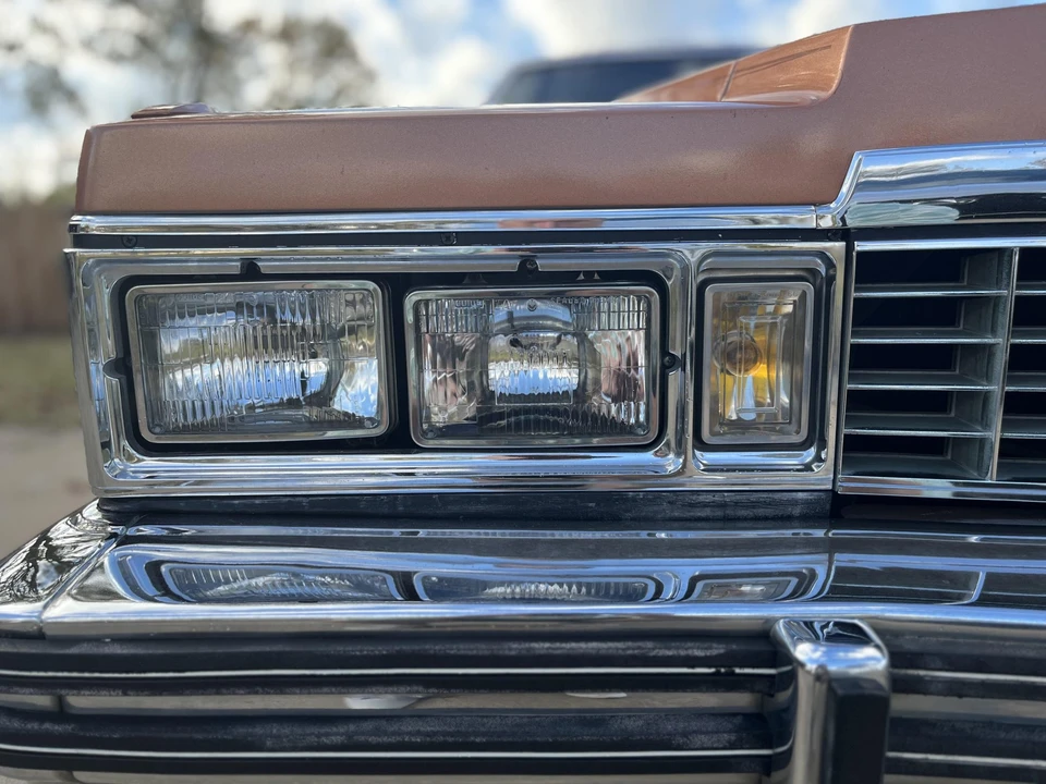 1977 Cadillac Fleetwood - Image 16 of 31