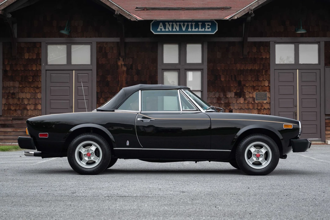 1978 Fiat 124 Sport Spider - Image 8 of 31