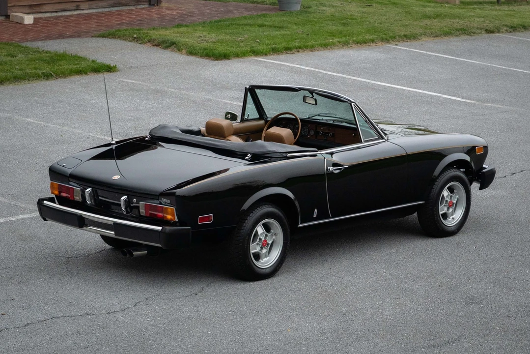 1978 Fiat 124 Sport Spider - Image 15 of 31
