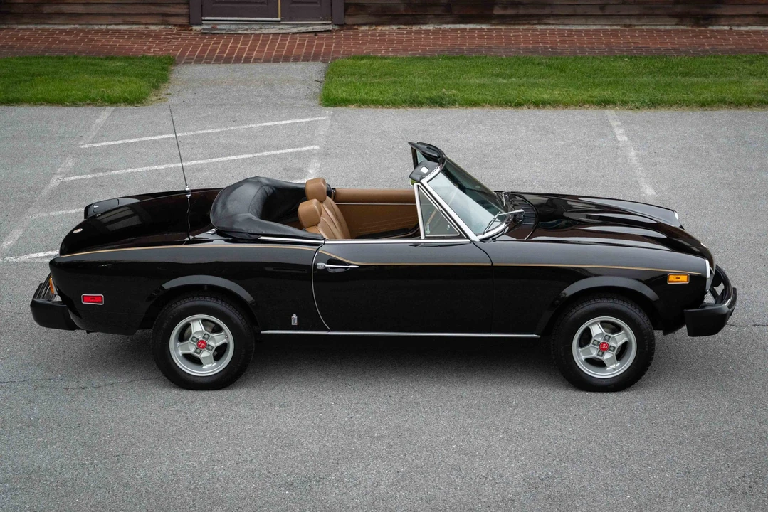 1978 Fiat 124 Sport Spider - Image 16 of 31