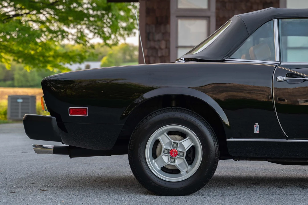 1978 Fiat 124 Sport Spider - Image 24 of 31