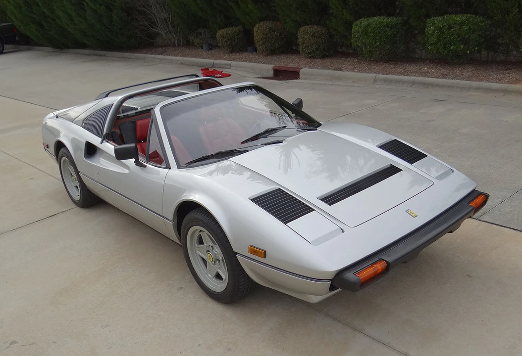1985 Ferrari 308 GTS QV - Image 10 of 31