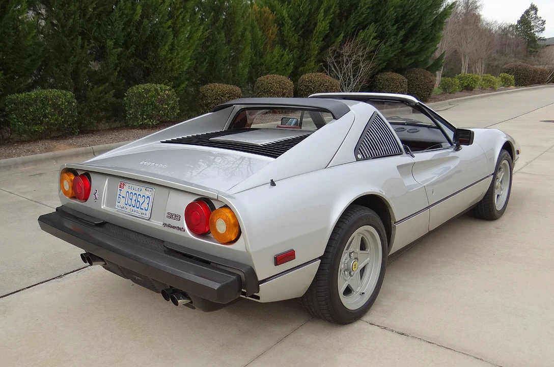 1985 Ferrari 308 GTS QV - Image 11 of 31
