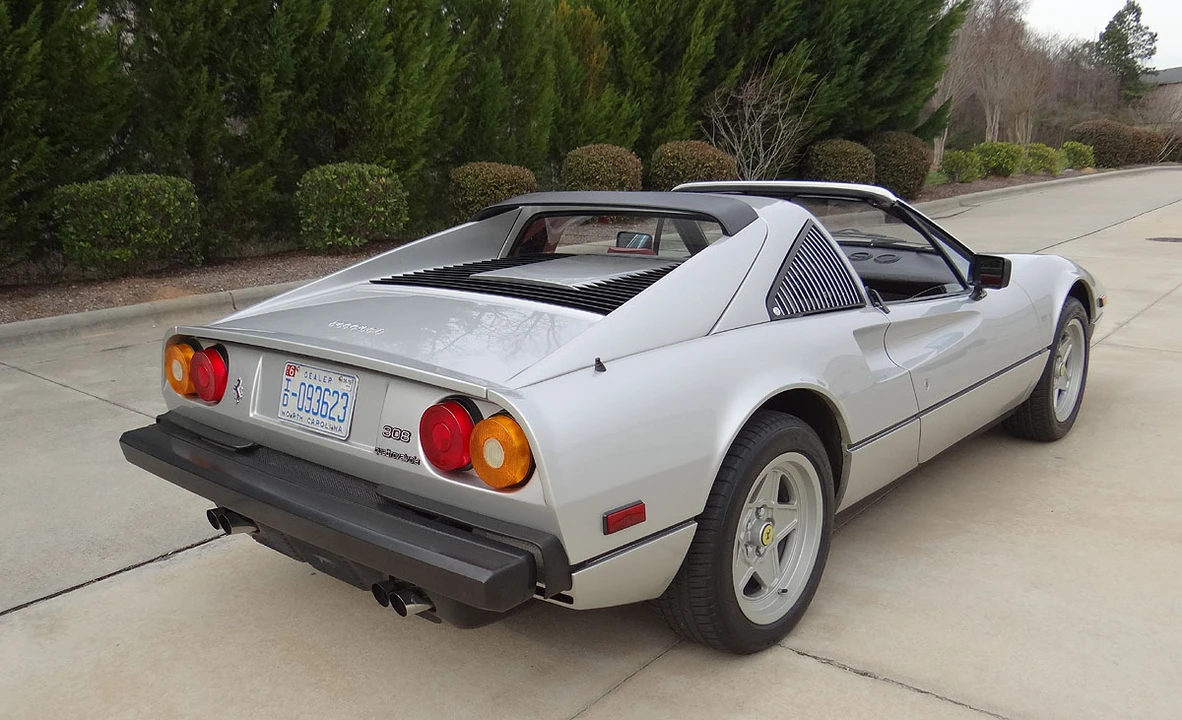 1985 Ferrari 308 GTS QV - Image 21 of 31