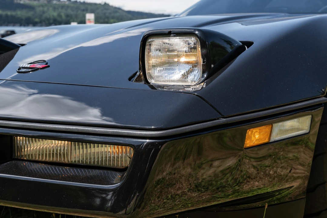 1986 Chevrolet Corvette C4 - Image 12 of 31