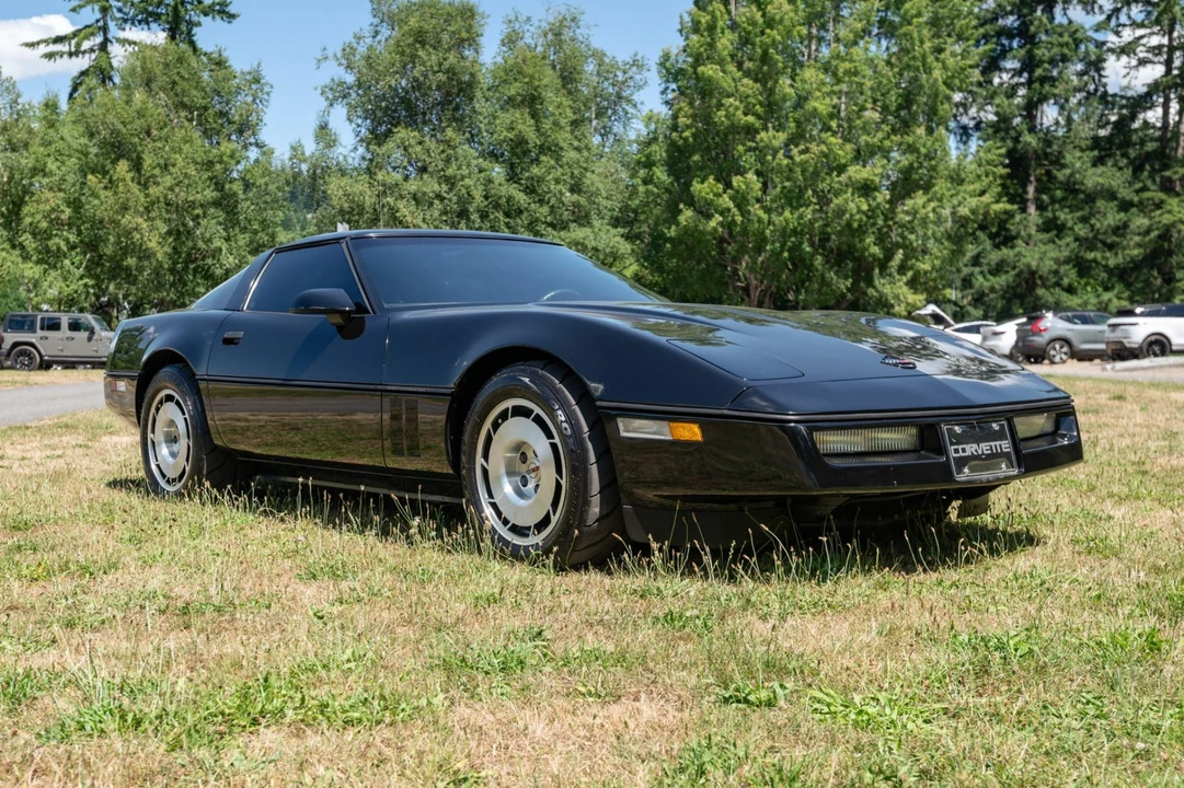 1986 Chevrolet Corvette C4 - Image 1 of 31