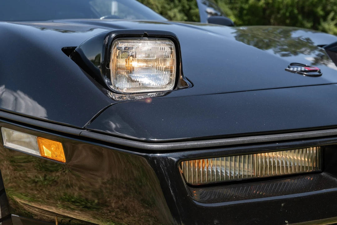 1986 Chevrolet Corvette C4 - Image 11 of 31