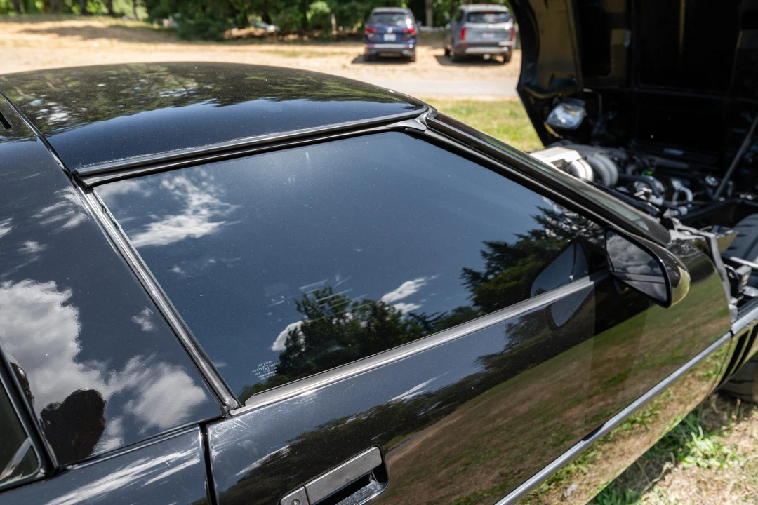 1986 Chevrolet Corvette C4 - Image 19 of 31