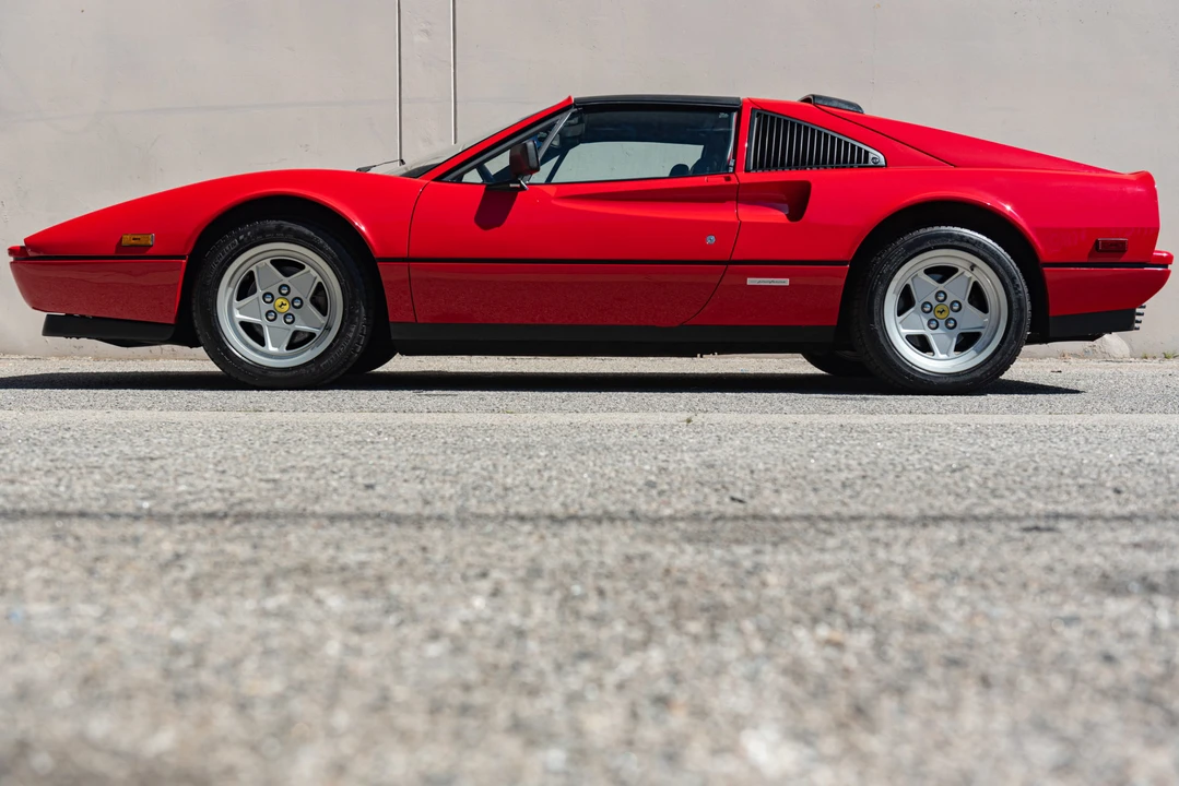 1986 Ferrari 328 GTS - Image 15 of 31