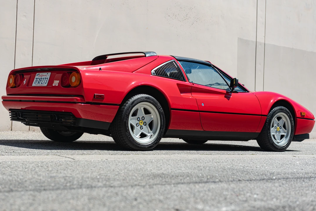 1986 Ferrari 328 GTS - Image 25 of 31