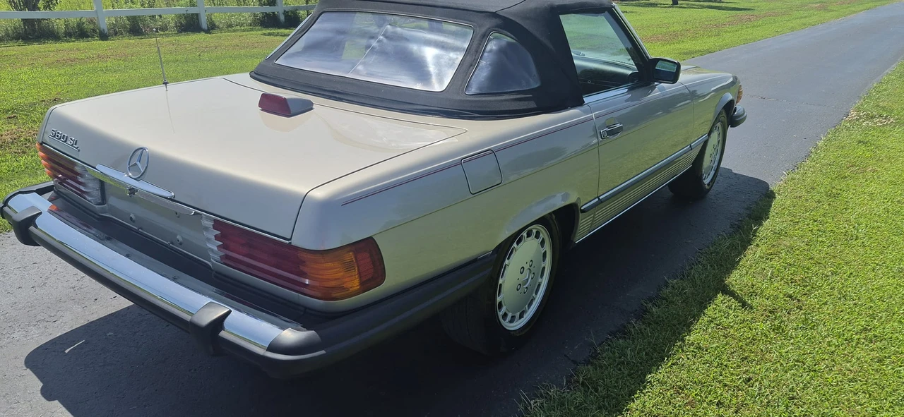 1986 Mercedes-Benz R107 SL-Class - Image 11 of 31
