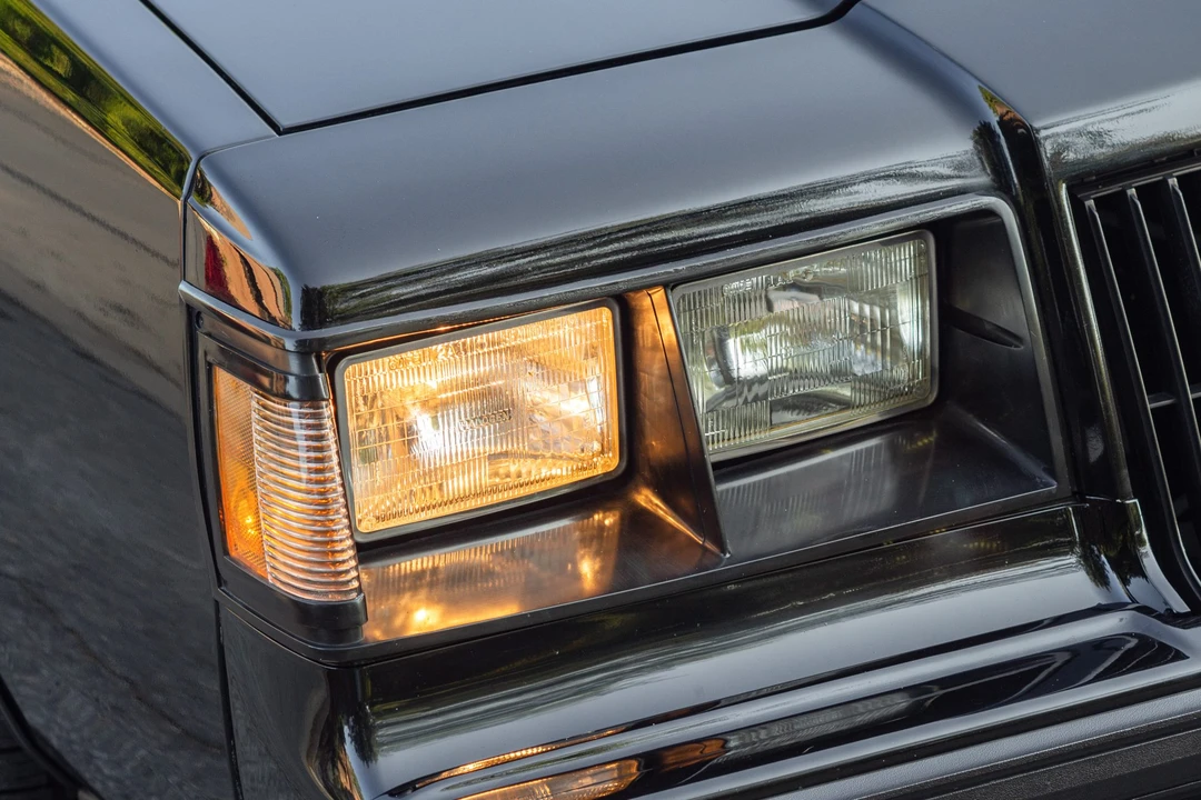 1987 Buick Grand National - Image 10 of 31