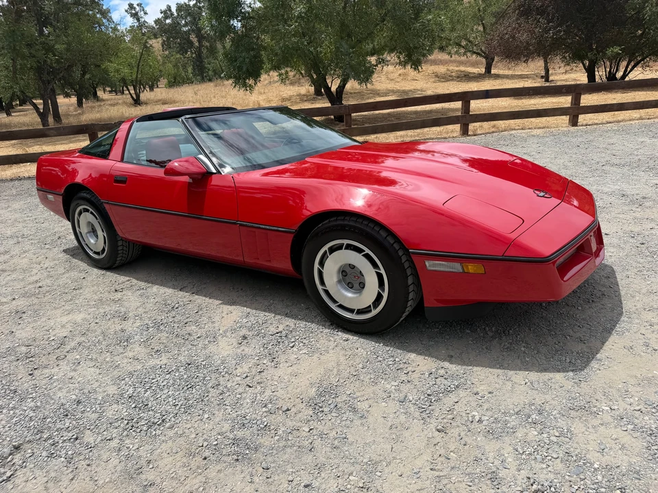 1987 Chevrolet Corvette C4 - Image 8 of 31