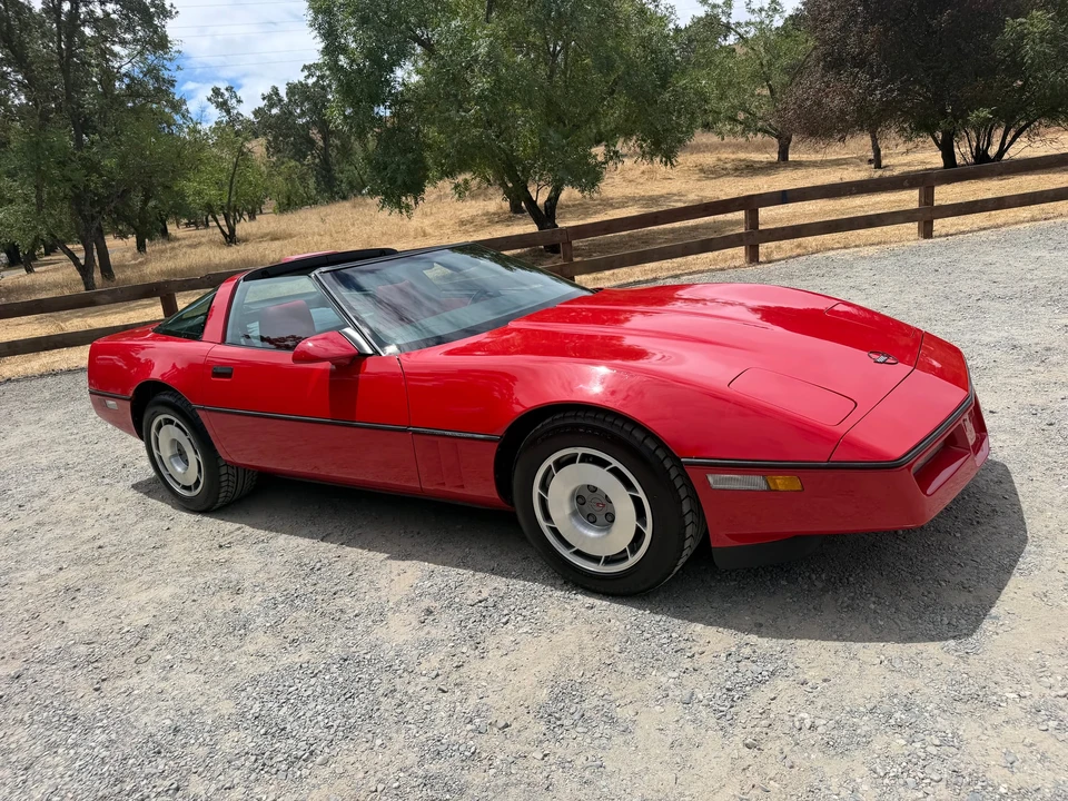 1987 Chevrolet Corvette C4 - Image 10 of 31