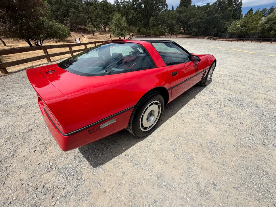 1987 Chevrolet Corvette C4 - Image 12 of 31