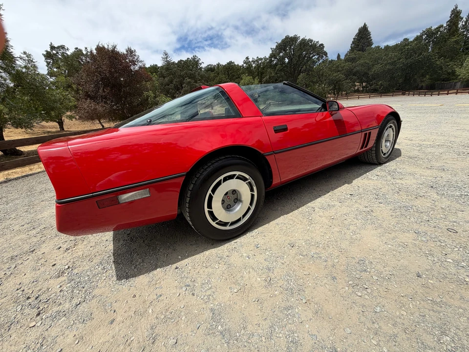 1987 Chevrolet Corvette C4 - Image 11 of 31