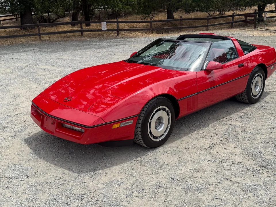 1987 Chevrolet Corvette C4 - Image 5 of 31