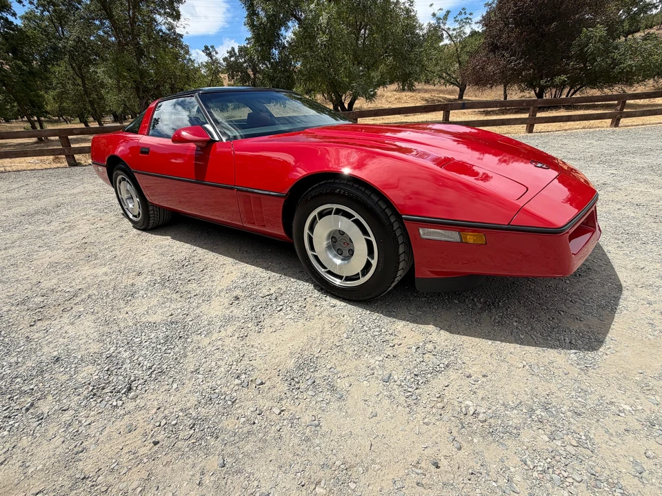 1987 Chevrolet Corvette C4 - Image 9 of 31