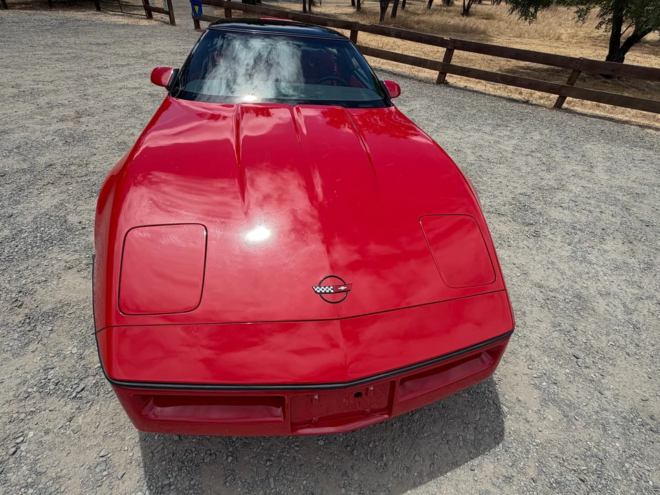 1987 Chevrolet Corvette C4 - Image 30 of 31