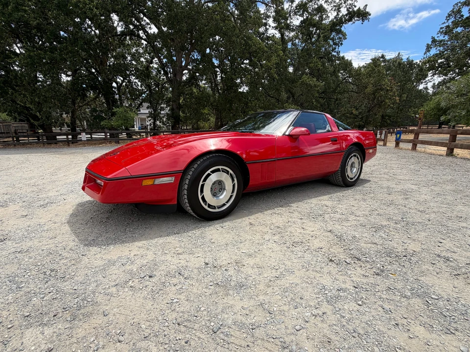 1987 Chevrolet Corvette C4 - Image 21 of 31
