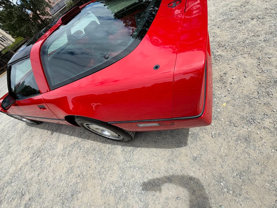 1987 Chevrolet Corvette C4 - Image 16 of 31