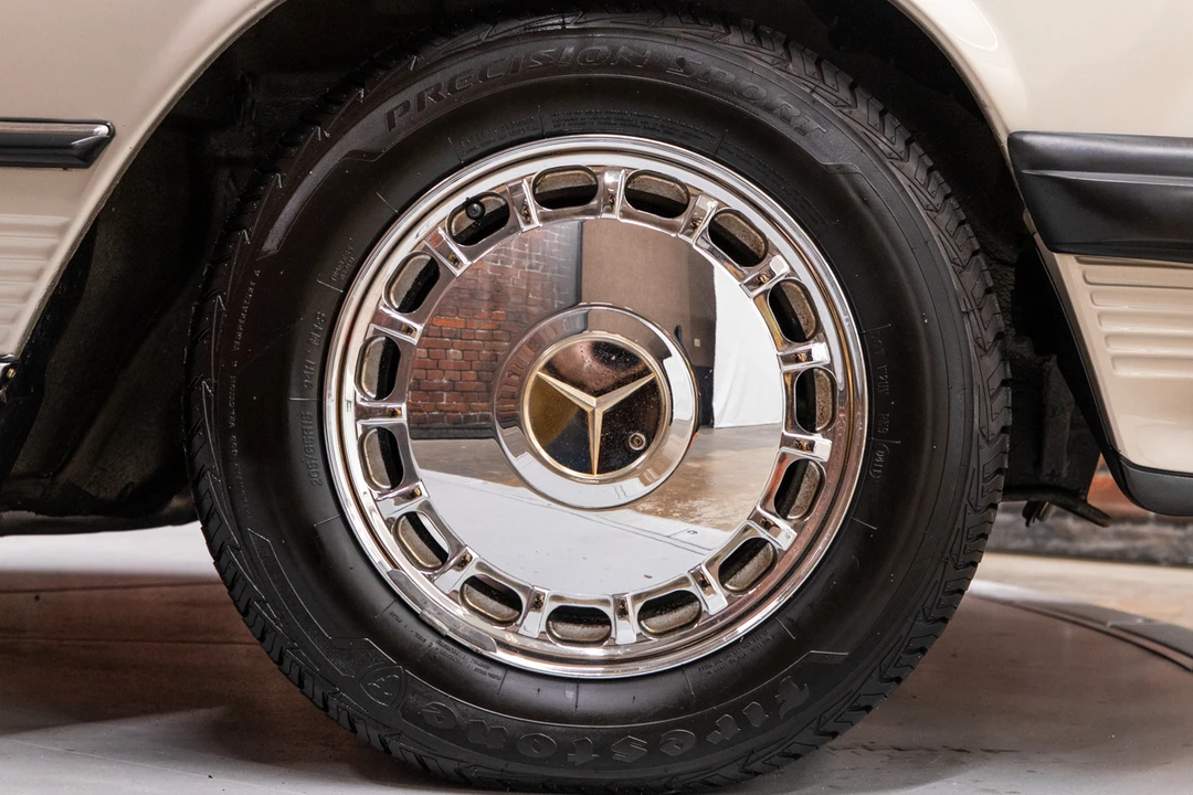 1987 Mercedes-Benz R107 SL-Class - Image 30 of 31