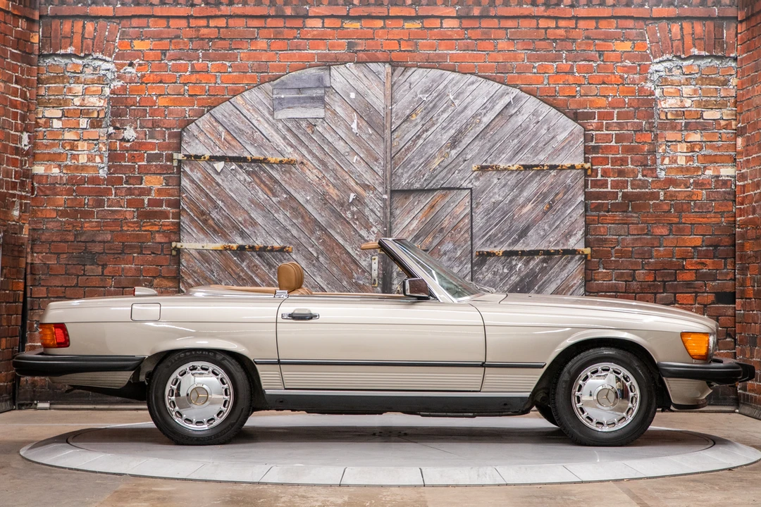 1987 Mercedes-Benz R107 SL-Class - Image 9 of 31