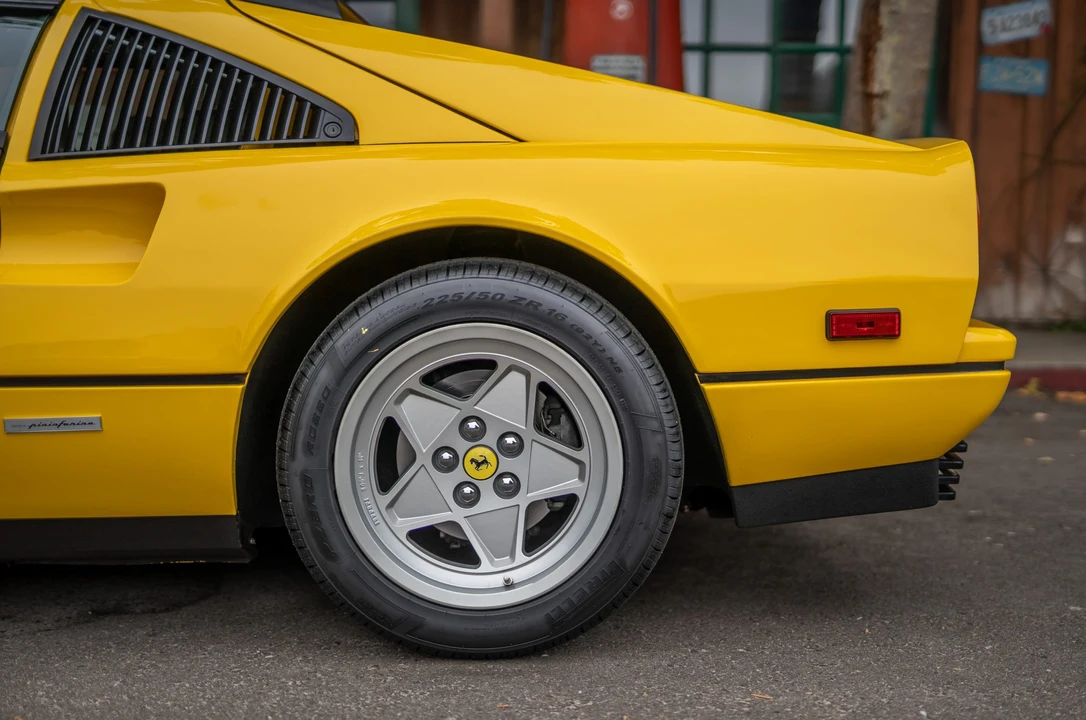 1988 Ferrari 328 GTS - Image 26 of 31