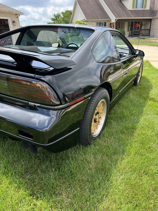 1988 Pontiac Fiero GT - Image 29 of 31