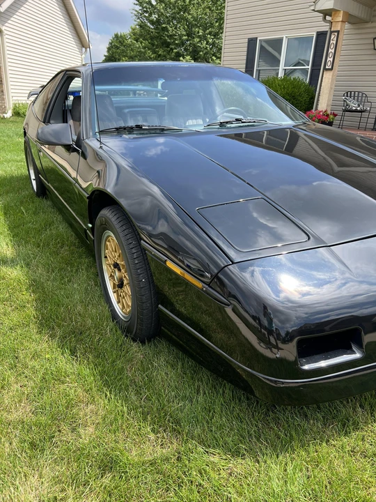 1988 Pontiac Fiero GT - Image 21 of 31