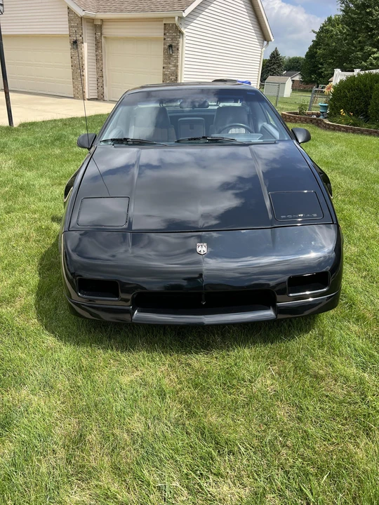 1988 Pontiac Fiero GT - Image 8 of 31