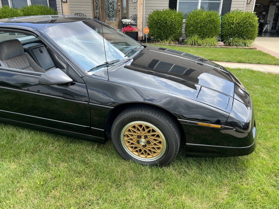 1988 Pontiac Fiero GT - Image 22 of 31