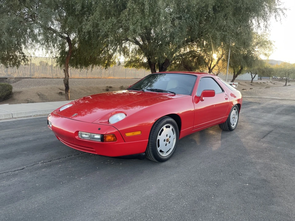 1988 Porsche 928 S4 - Image 10 of 31